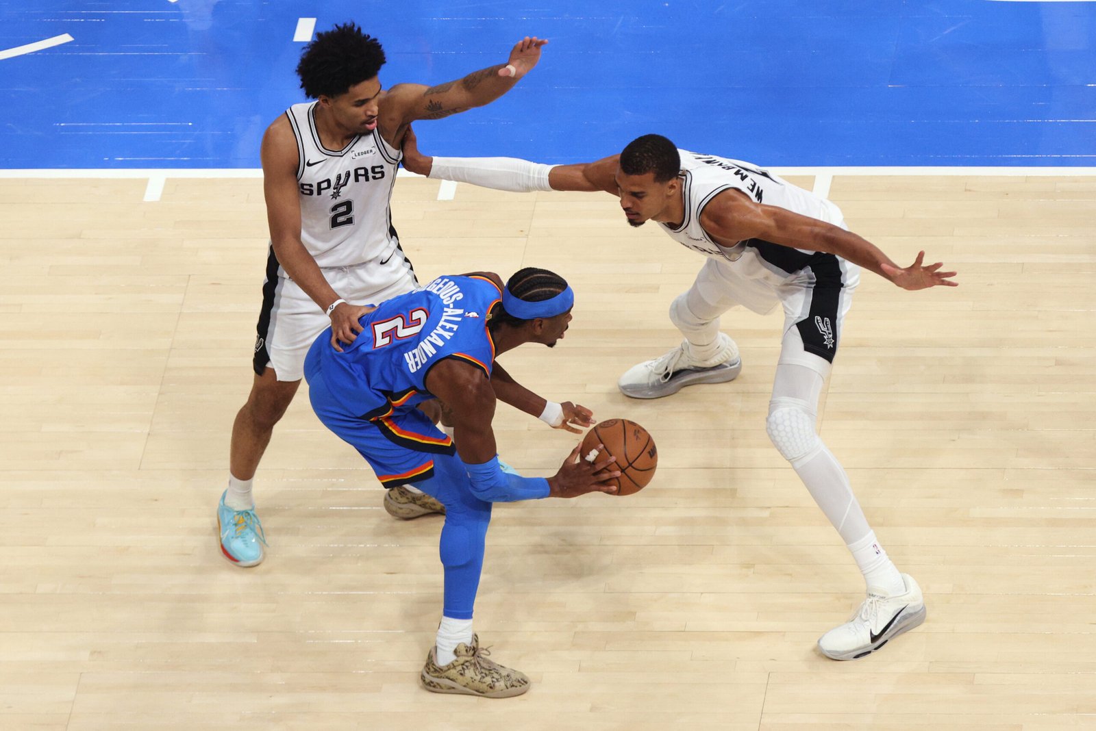 Thunder reacționează ca o adevărată campioană!